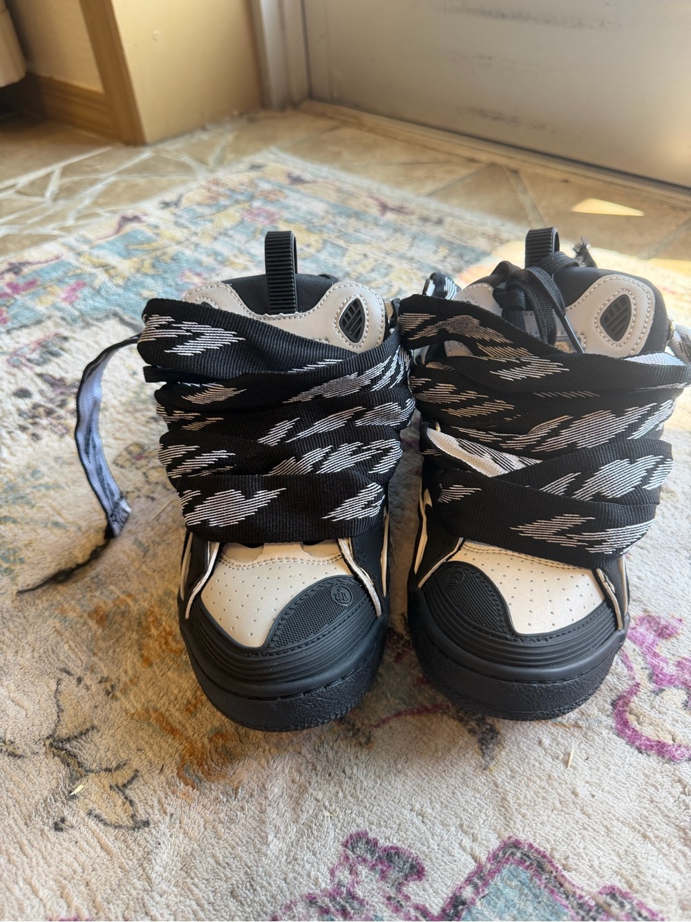 Lanvin Paris Curb Sneakers Reflective Black Silver EUR 38 NWOT Made in Italy - Picture 4 of 9